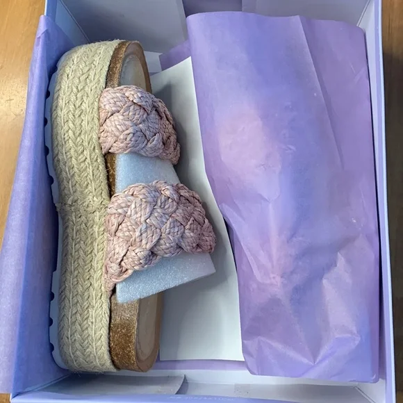 NIB Madden Sandals - Picture 5 of 10